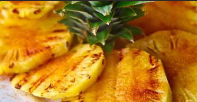 Ананасы на гриле в медовой глазури